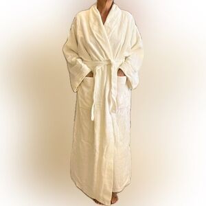 J.Crew cream, color, cotton, belted bathrobe with pockets size L